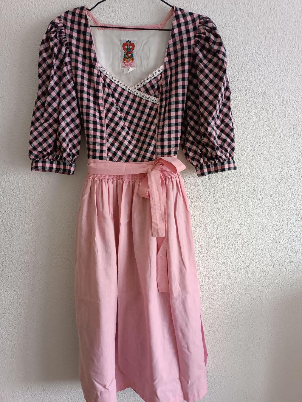 Costumi: Dirndl /Trachtenkleid Gr 42 – Usato da Binz venduto da julijuli 1