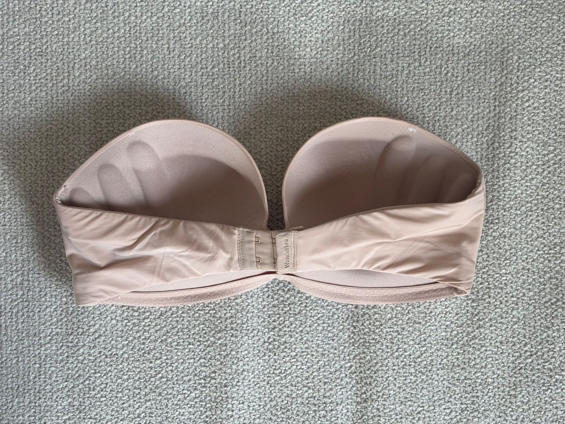 Altra biancheria intima: Wonderbra Push Up BH Perfect Strapless 70C – Usato da Zürich venduto da jas_5mwh 3