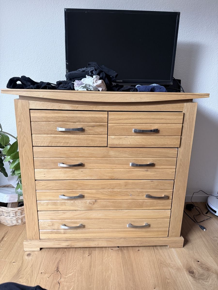 Commodes: Eiche kommode – D'occasion à Hausen AG par RaneA