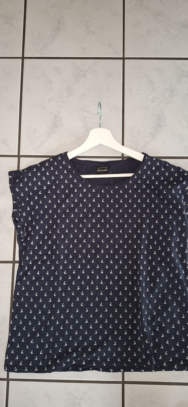T-shirt: Damen T-Shirt Gr. L – Usato da Schwyz venduto da cla_8w6t