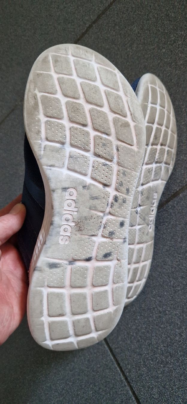 Adidas Damenschuhe: Adidas Sneakers in Gr.40 – Gebraucht aus Grosswangen von iranki80 1