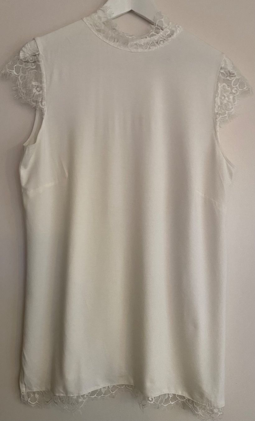 T-shirt: Oberteil in Weiss, Gr. 42 – Usato da Zürich venduto da Maria2021