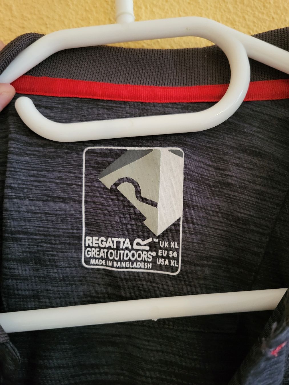 T-Shirts: Regatta Polo Herren Dunkelgrau Grösse XL – Gebraucht aus Bettmeralp von ra_jo_9 2