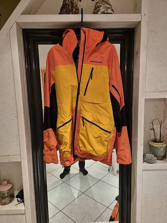 Giacche: Peak Performance Gore tex pro – Usato da Affeltrangen venduto da Slypi 4