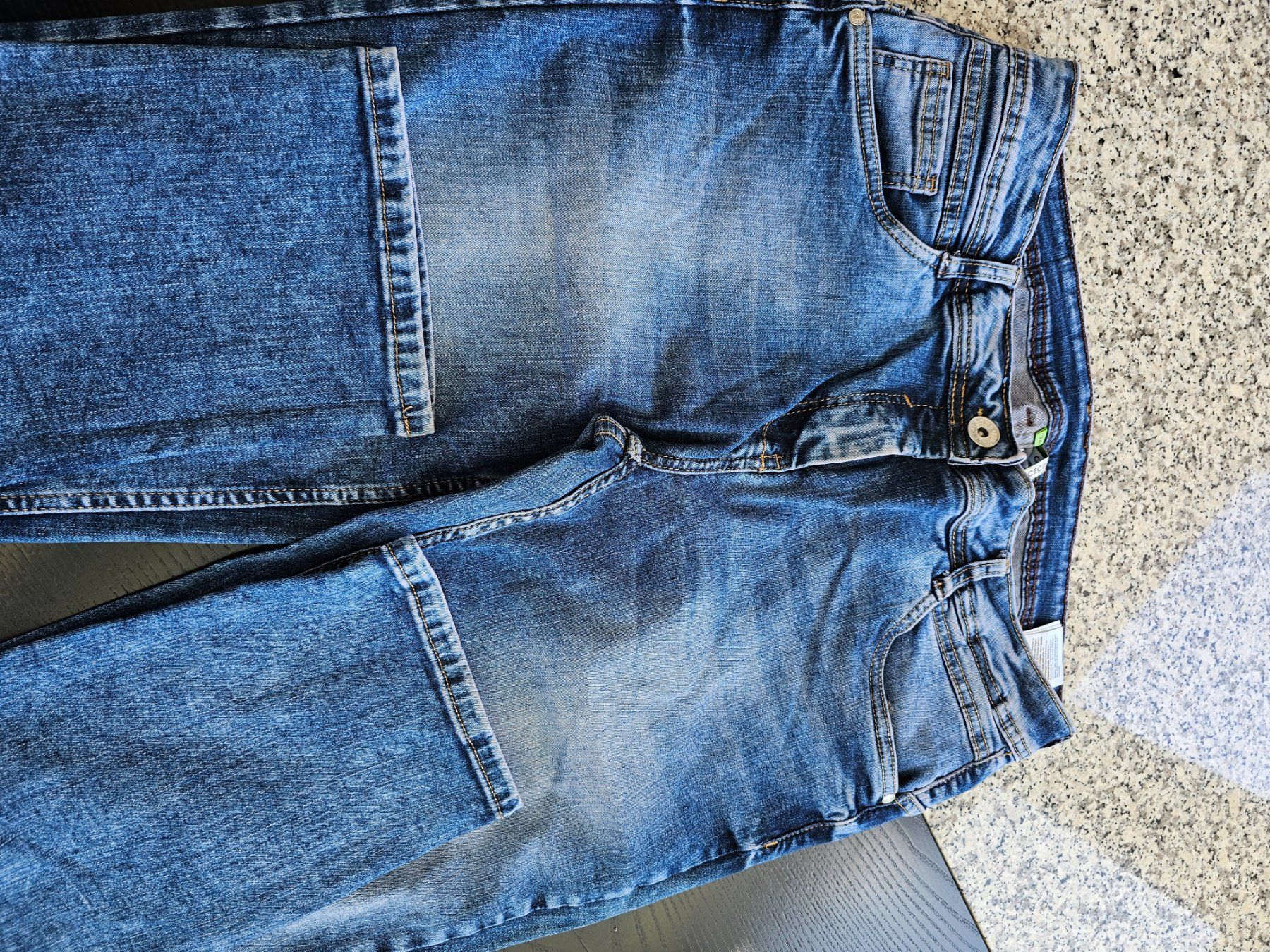 Cecil Jeans: 2 Cecile-Jeans Gr. 34 – Usato da Sirnach venduto da Grm5
