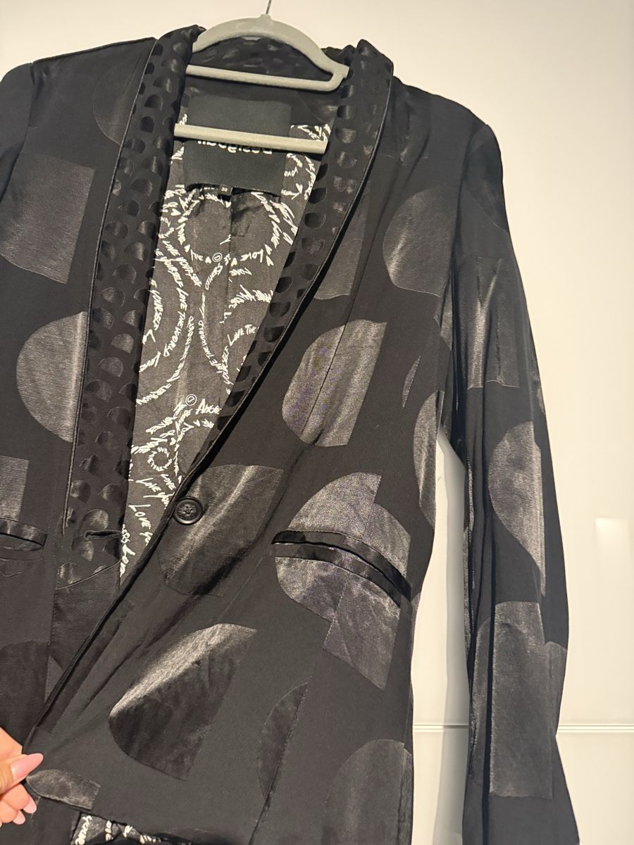 Completi & Tailleur: Desigual Blazer – Usato da Herrliberg venduto da Joy_Strehler 1
