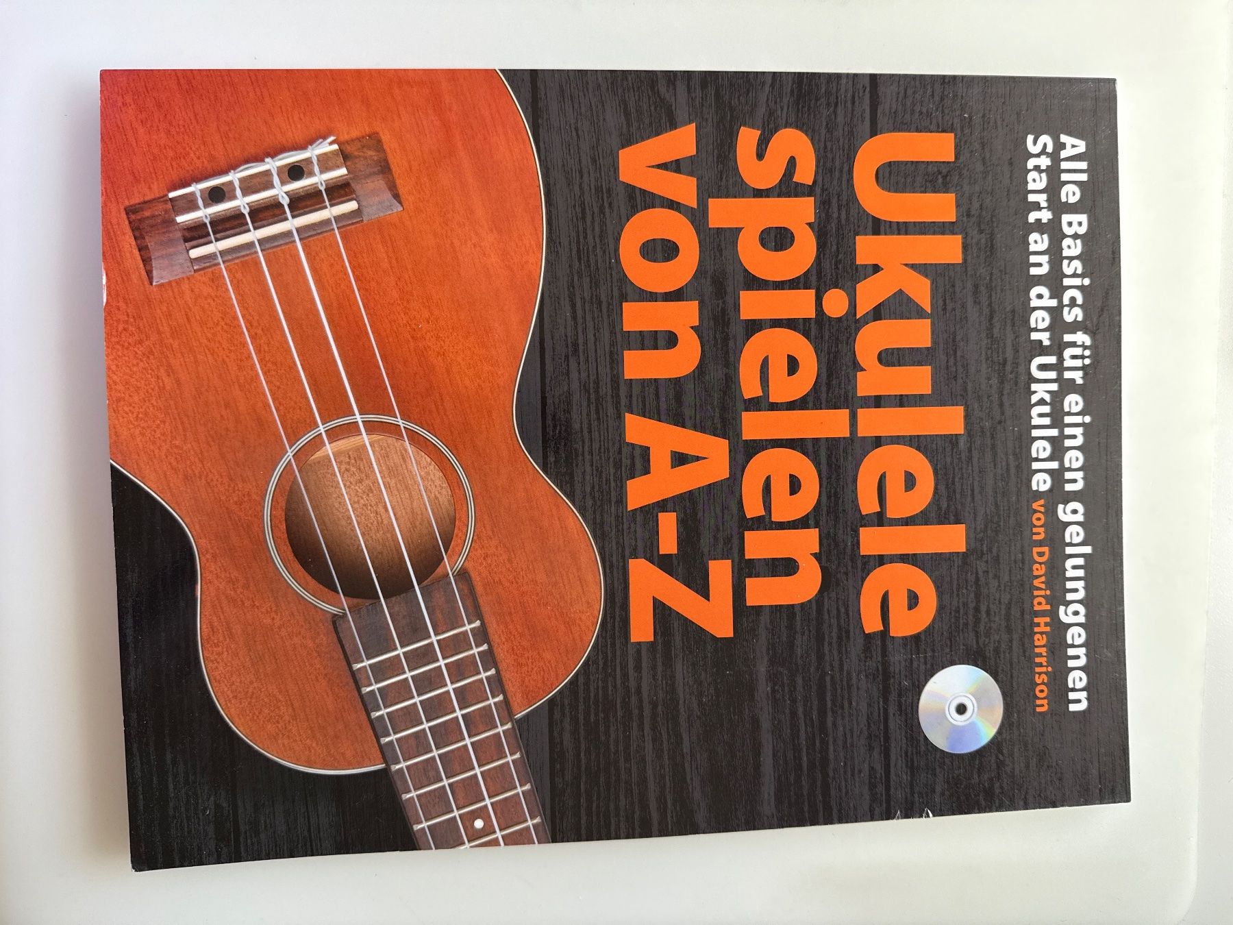 Instruments de musique: Stimmgerät und 2 Ukulele Bücher – D'occasion à Rickenbach BL par sar_m9ks 3