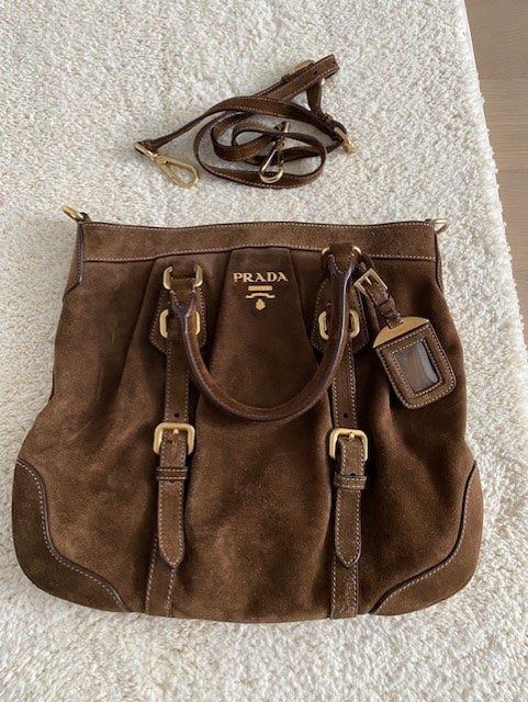 Prada Borse da donna: Prada shoulder/cross body bag – Usato da Dallenwil venduto da ZD2019