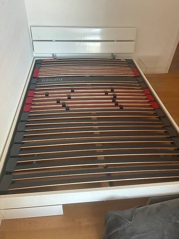 Reti a doghe: Sommier 140/200 – Usato da Romont FR venduto da Vmu