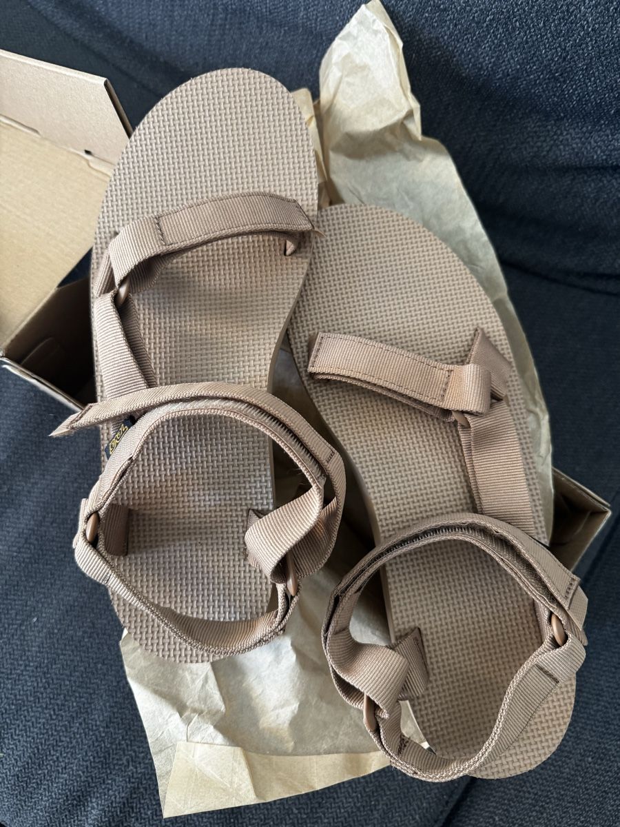 Teva Scarpe da uomo: Teva Sandalen NEU Grössen 42 – Nuovo (secondo la descrizione) da Wädenswil venduto da schoggischnouz