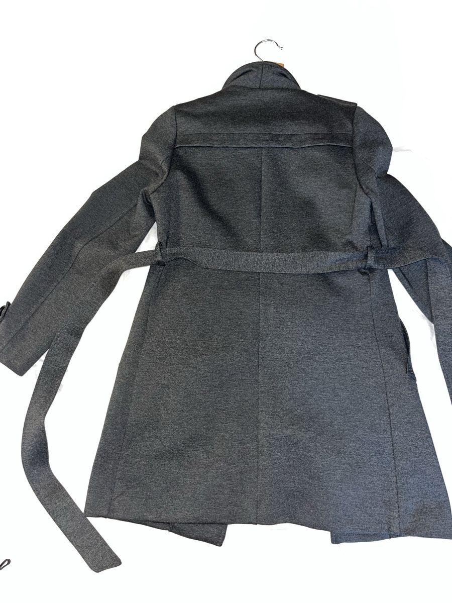Cappotti: Trenchcoat grau – Nuovo (secondo la descrizione) da Küssnacht am Rigi venduto da lus_g9xw 1