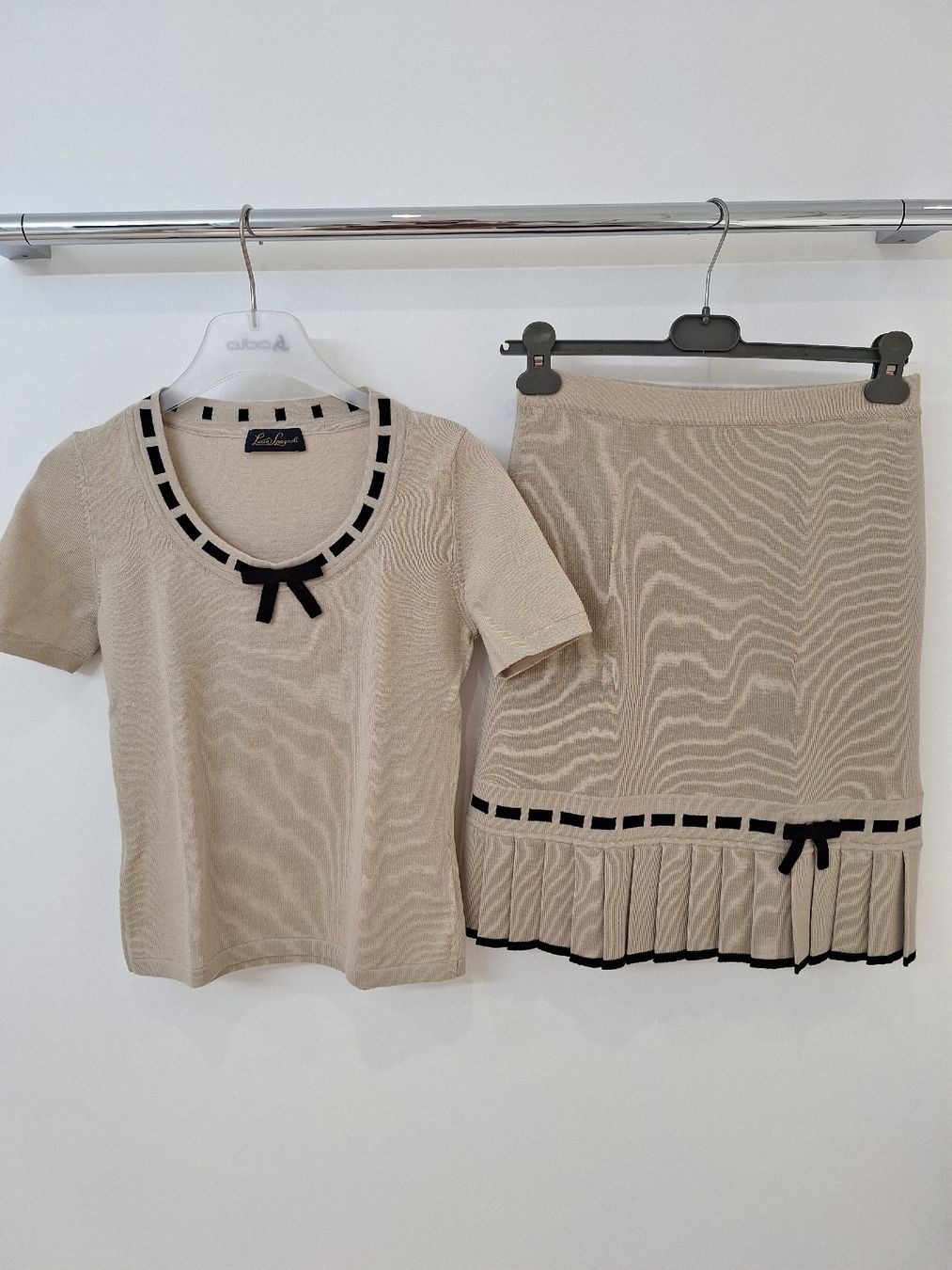 Lotti di vestiti: Luisa Spagnoli set – Nuovo (secondo la descrizione) da Cham venduto da Drukkerij