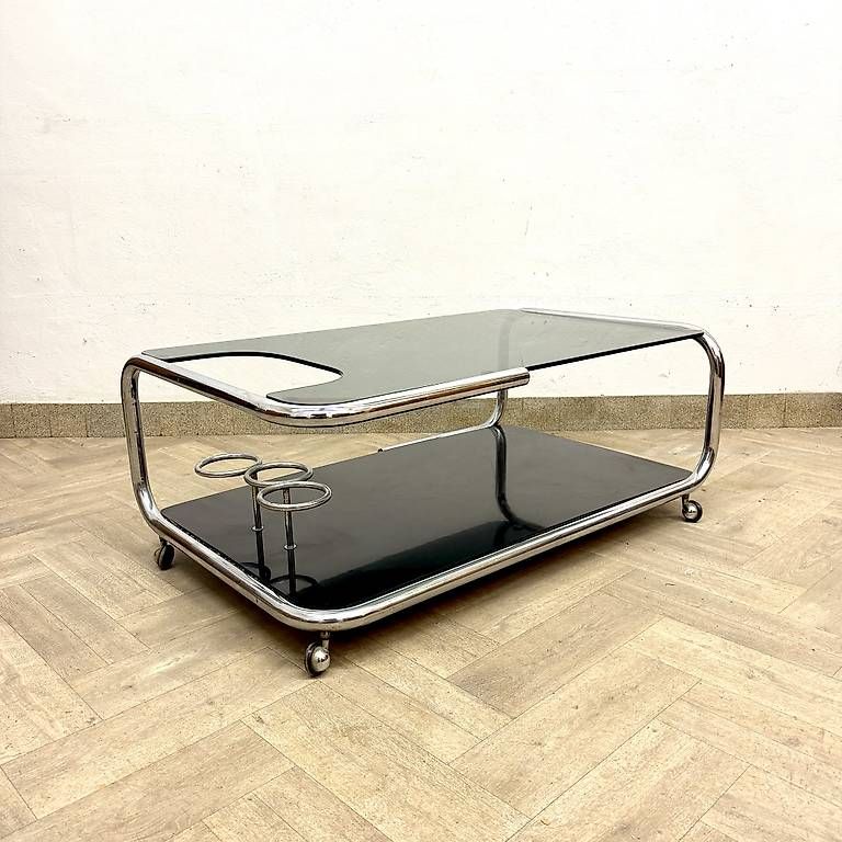Tavoli: Bauhaus / Space Age Italian Clubtable – Usato da basel venduto da vintory.ch