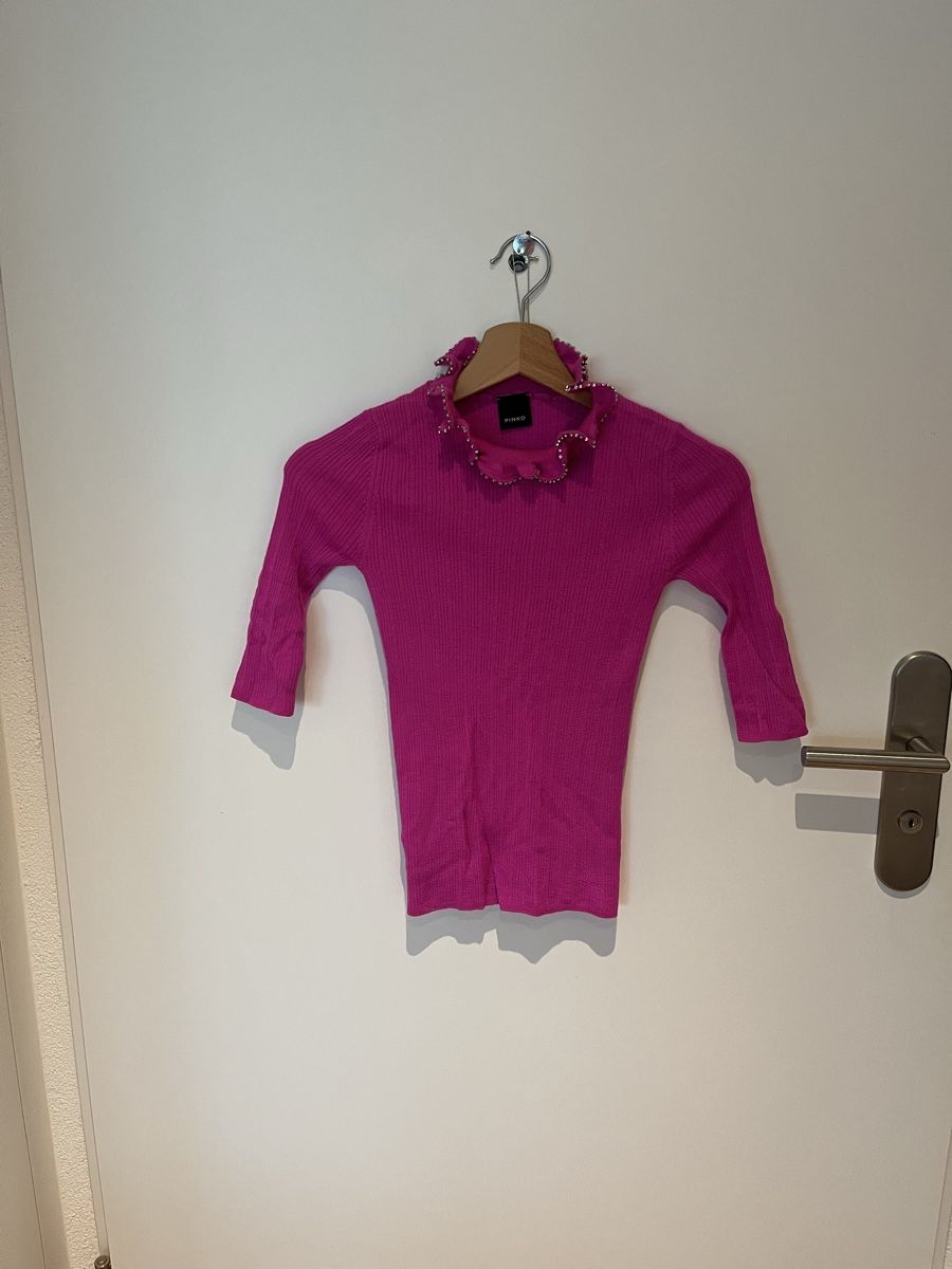 Pinko T-shirt: Pinko Shirt | Size XS – Nuovo (secondo la descrizione) da Kloten venduto da Sz.Cz11 1