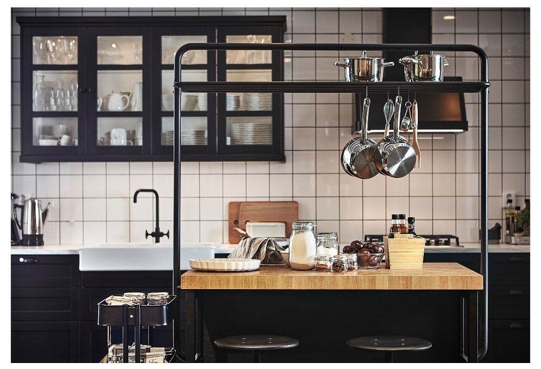Ikea Cucine complete: VADHOLMA Kücheninsel inkl Gestell  – Usato da Schönenbuch venduto da sop_n7zd 2