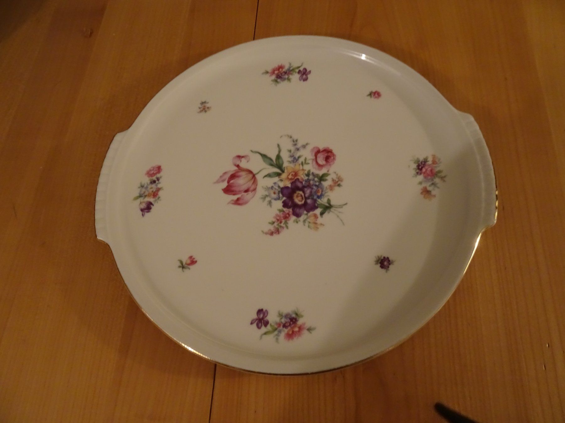 Servierplatten: Langenthal Platte mit Blumendekor, Vintage Durchmesser 30cm – Gebraucht aus Zürich von Roulet 1