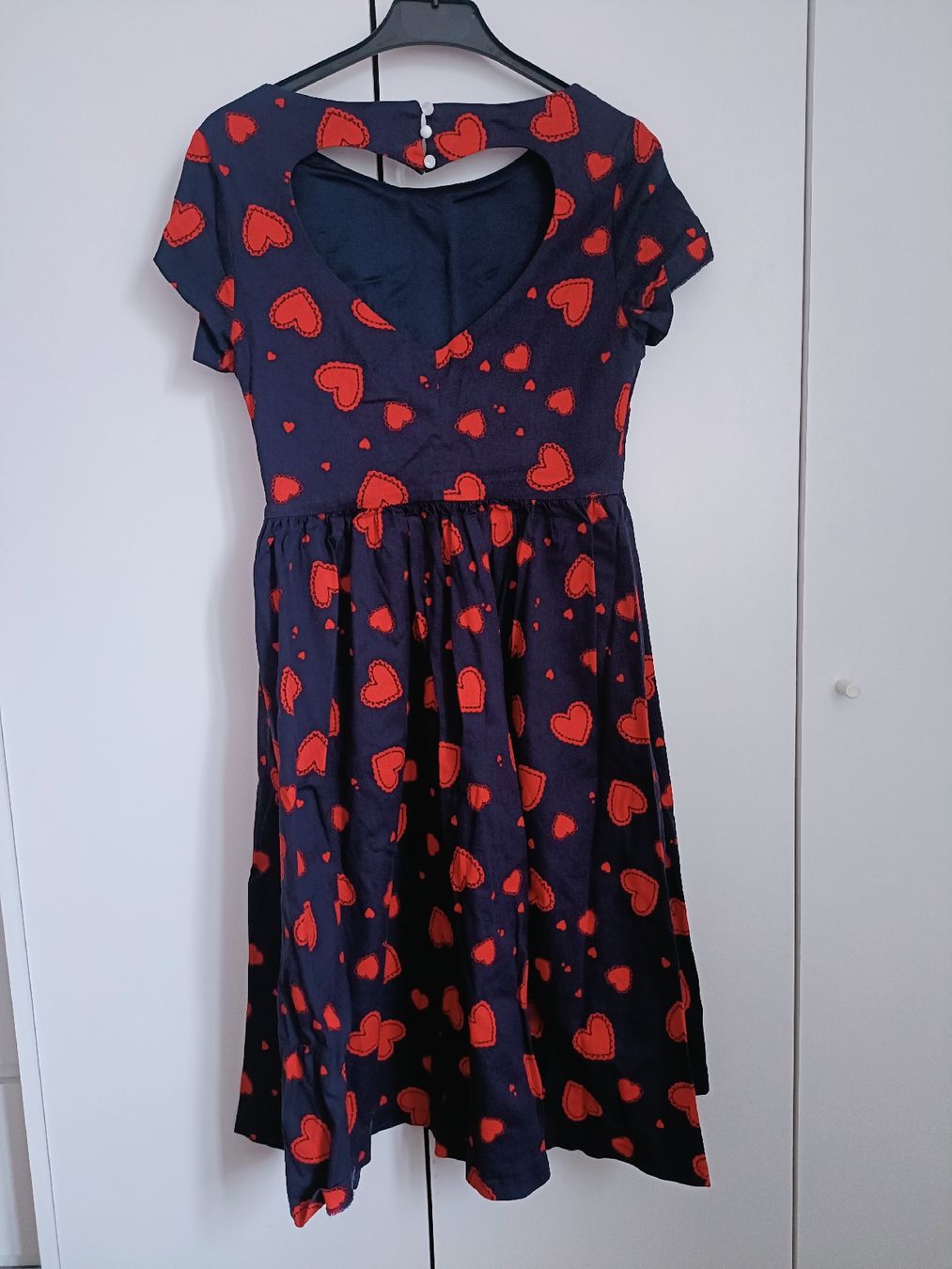 Vestiti: Abito blu con cuori rossi, 100% cotone – Usato da Basel venduto da Cinzia_B 1