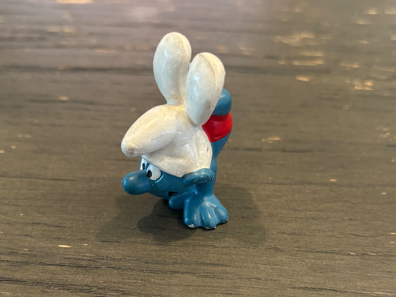 Statuette: Peyo Schlumpf Bully / Handstand – Usato da wenslingen venduto da kulturseller