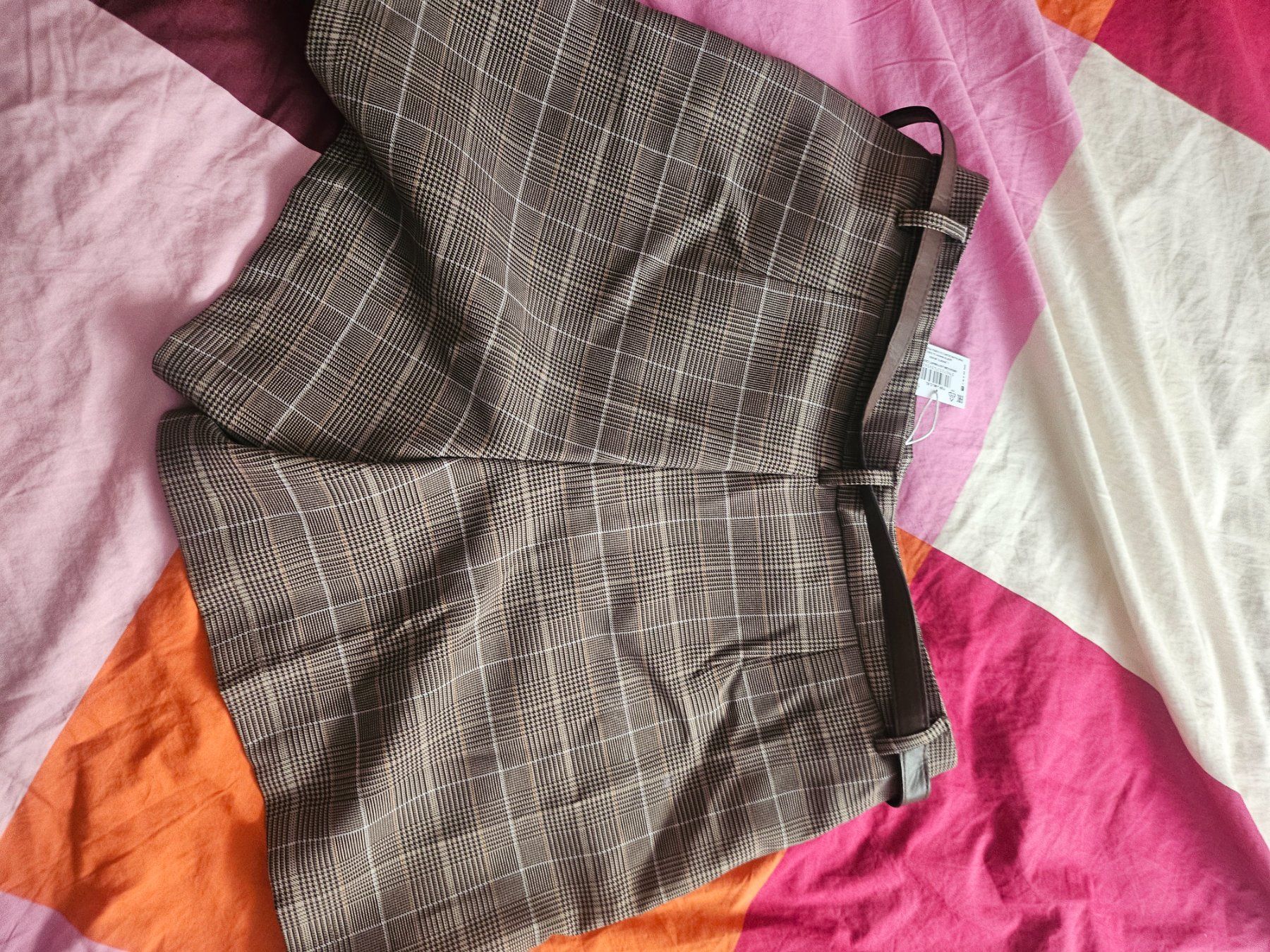 Pantaloni: Karierte Kurzehose mit Gürtel gr XL – Nuovo e nell'imballaggio originale da Zermatt venduto da ancise 1