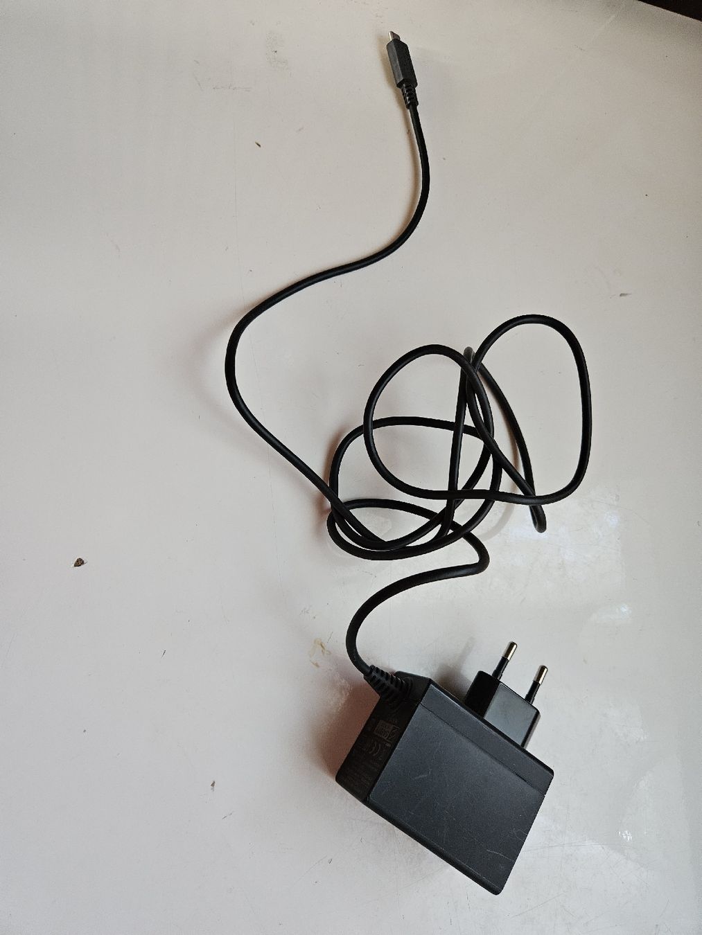Nintendo Adapter & Kabel: Nintendo Switch Lite Ladegerät Original – Gebraucht aus Sutz von justinundfriends
