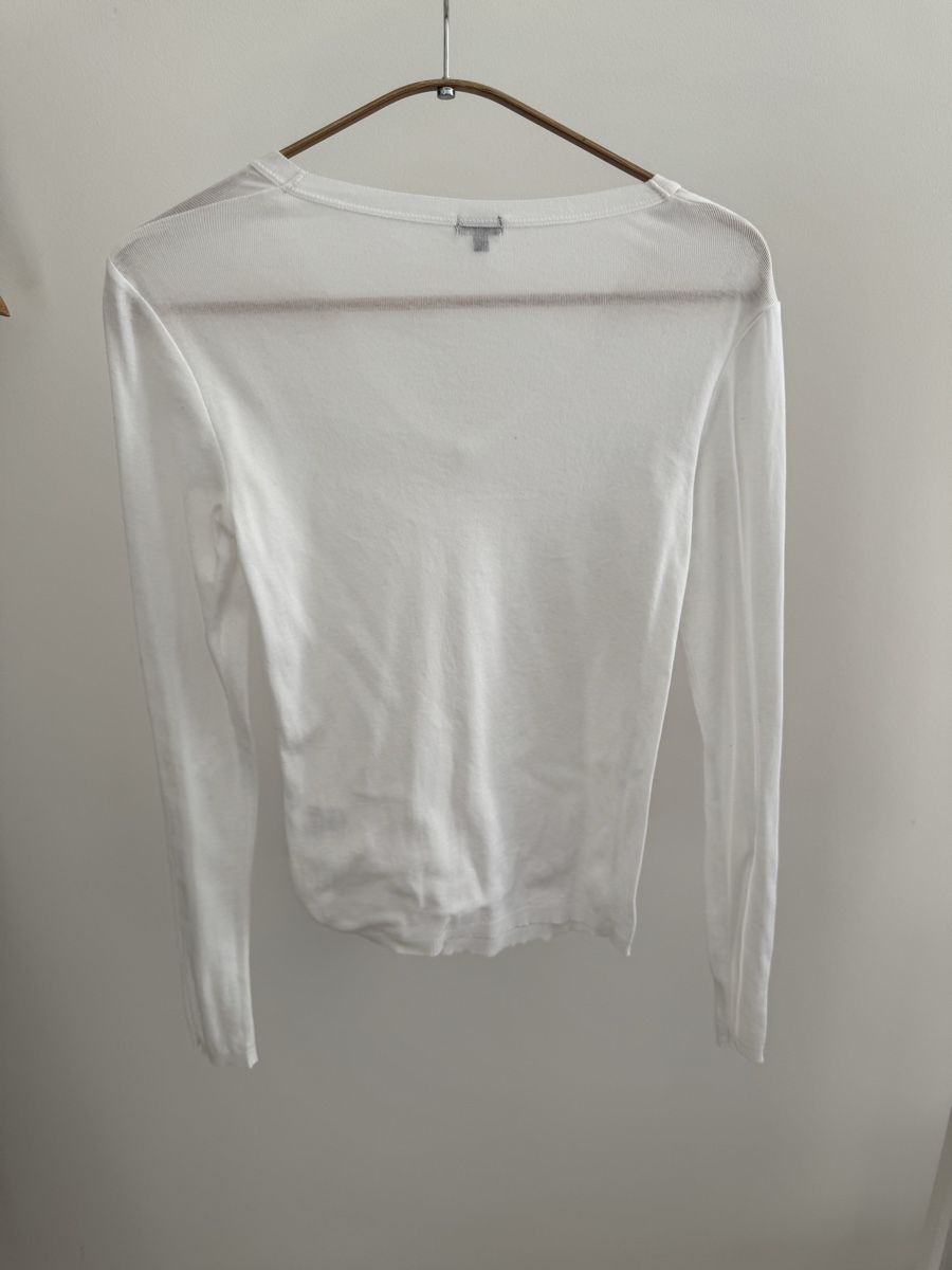 Top: JOSEPH Langarmshirt mit V-Ausschnitt – Usato da Zürich venduto da di_archive 4