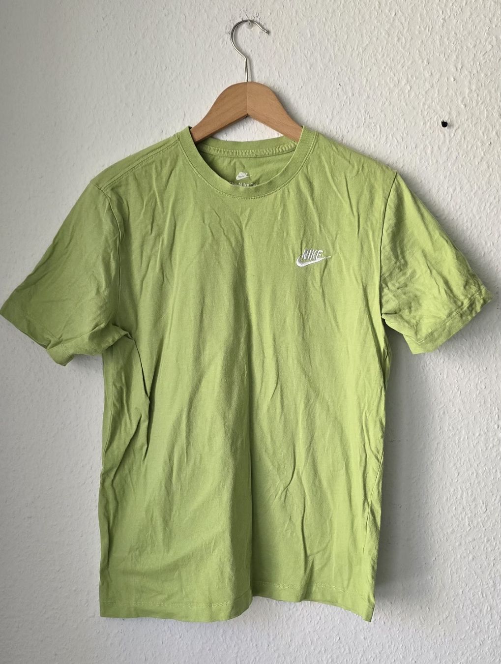 Nike T-Shirts: T-shirt Nike vert clair logo blanc taille M – Gebraucht aus Genève von MariaS2 1