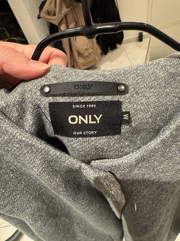 Cappotti: Only Mantel Gr. M – Usato da Sarnen venduto da Sejosa15 1
