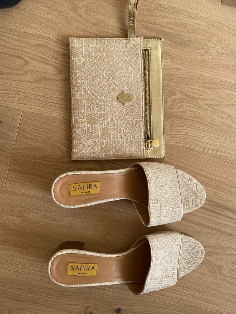 Scarpe da donna: Safira Sandale mit Tasche – Usato da Hombrechtikon venduto da nep_7p5p