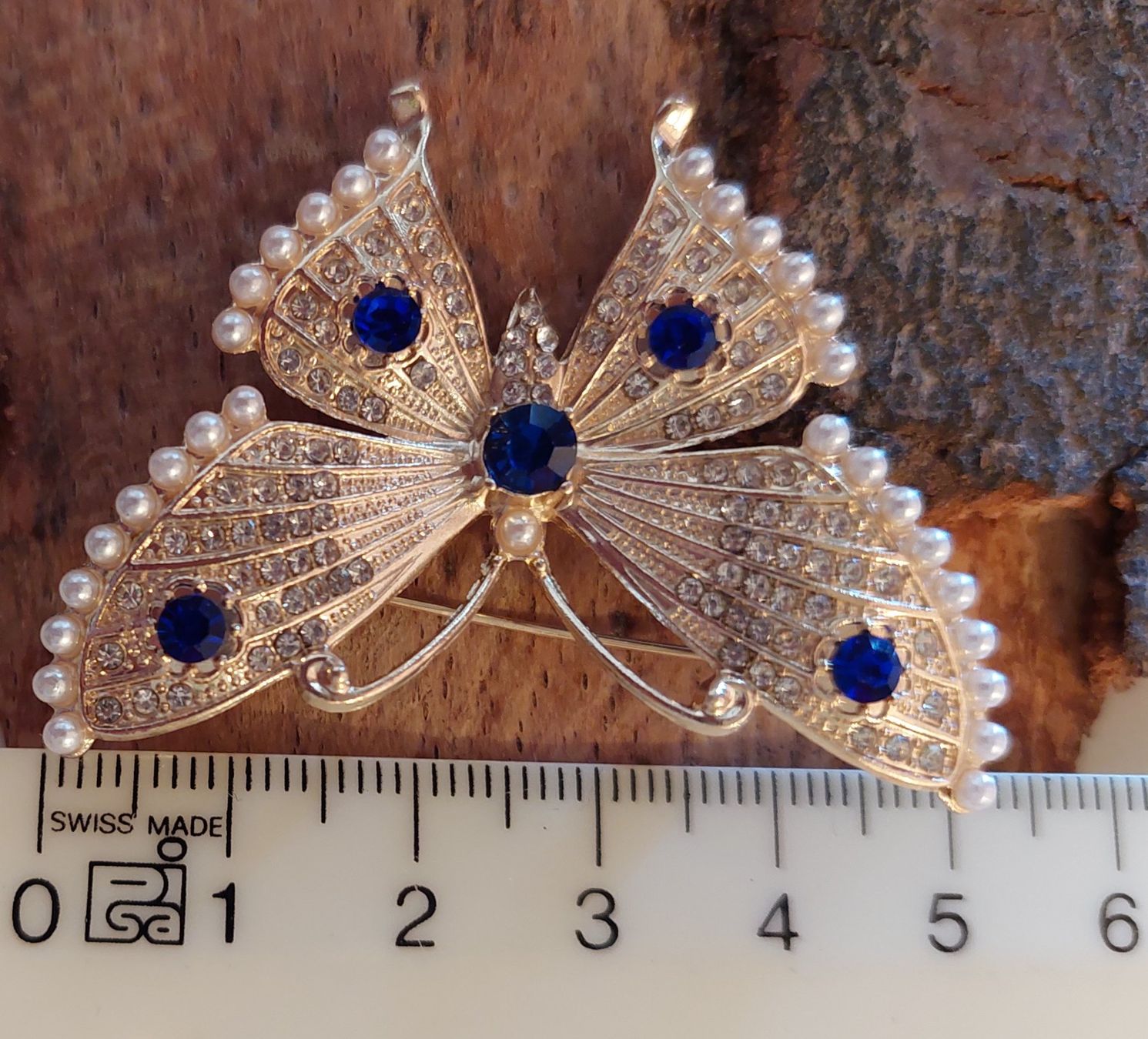 Broches & Aiguilles: Hübsche Brosche Schmetterling – Neuf (Voir description) à Oberwil BL par Hunajakakku 9