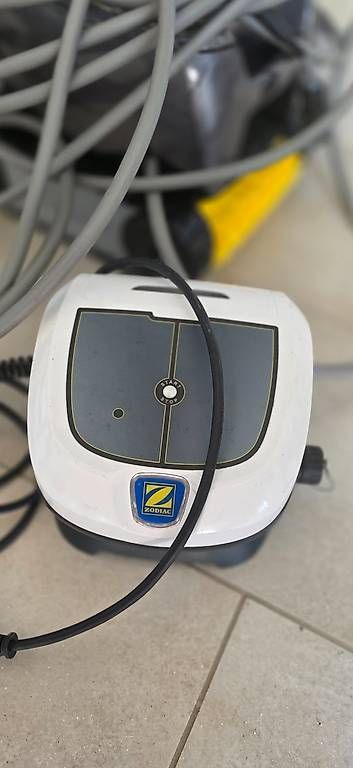 Accessori per Piscine: Poolroboter Zodiac Tornax OT 3240 – Nuovo (secondo la descrizione) da Schupfart venduto da melllla 2