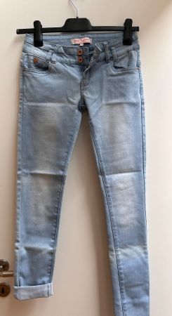 Mädchenjeans