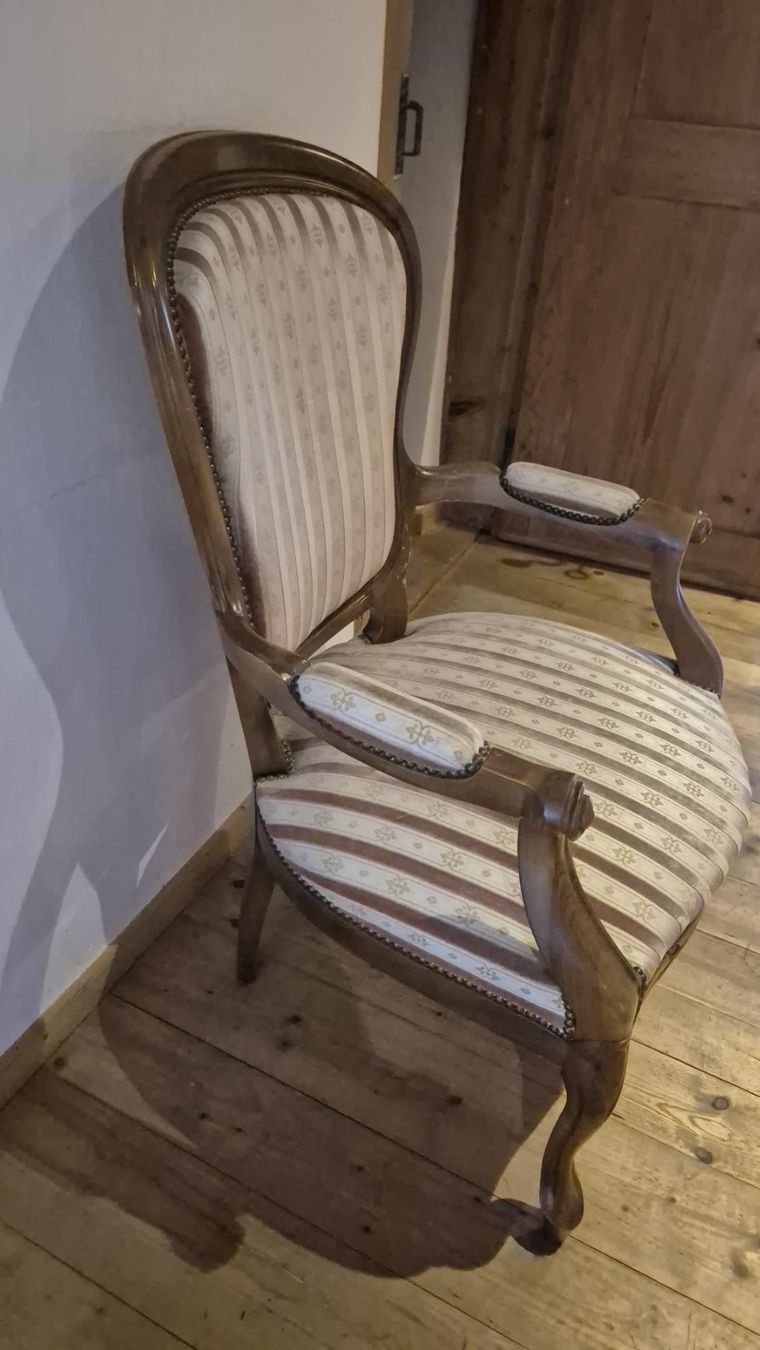 Poltrone: Antiker Sessel – Usato da Dietlikon venduto da Woble 1