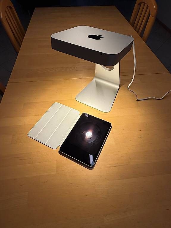 PCs: Lampe originale Apple Mac mini & iMac – D'occasion à Mézières VD par jul_7nzb