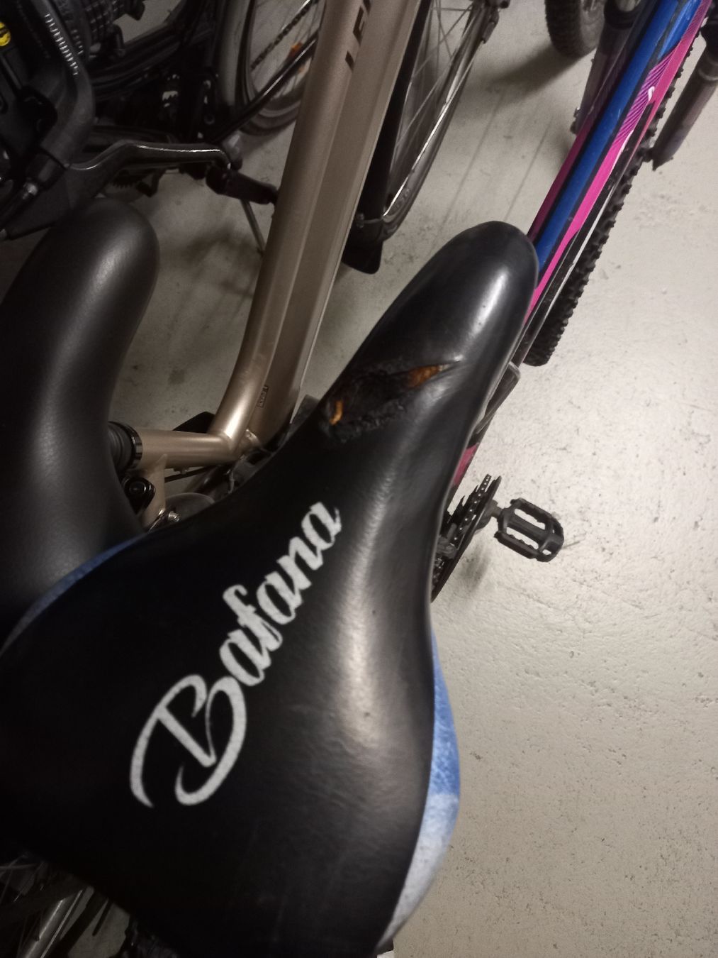 Vélos: Fahrrad – D'occasion à Zürich par vik_q29w 1