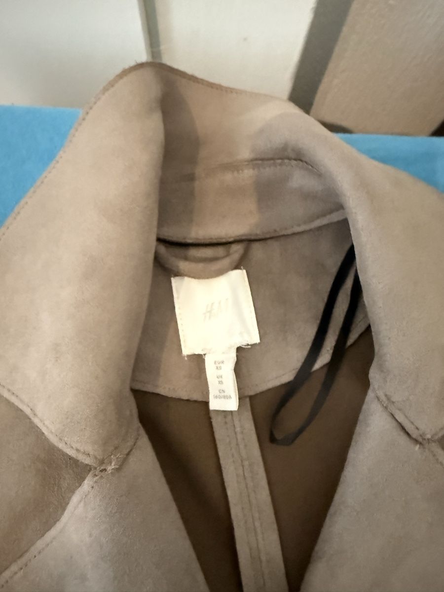 H&M Jacken: Veste H&M – Gebraucht aus Le Locle von tchanatakoua 6
