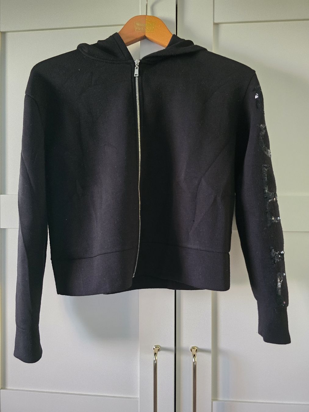 Guess Giacche: Guess Jacke mit Pailletten  – Usato da Zug venduto da nic_wlj8