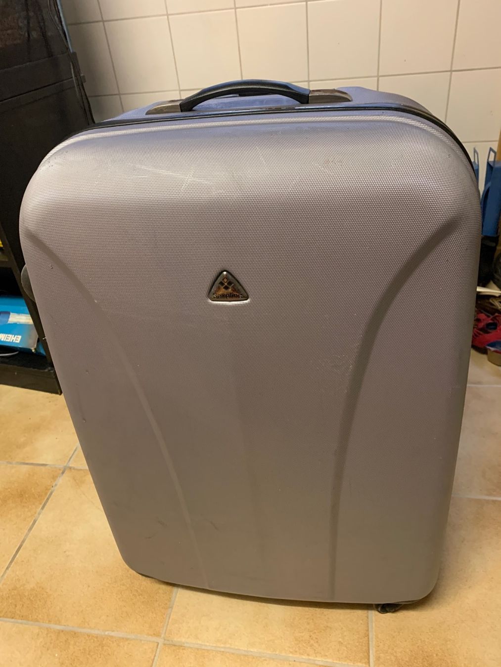 Reisekoffer: Valise – Gebraucht aus Granges-Paccot von Gene-gatabin