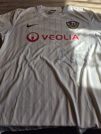 Dynamo Dresden Trikot mit Autogramm von Kegel