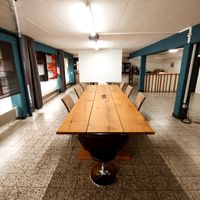 Holztisch massiv vom Schreiner