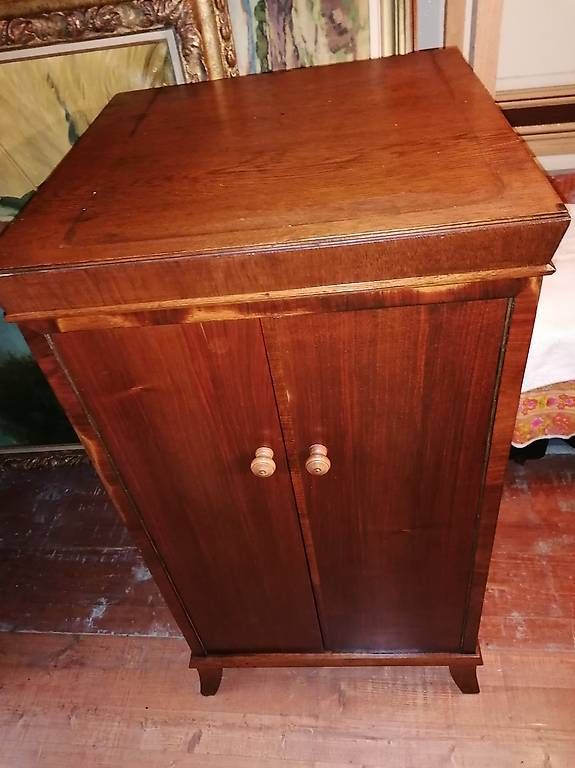 Giradischi: meuble gramophone. – Usato da St. Maurice venduto da Benoit12 2