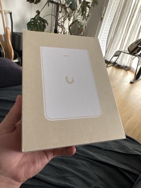 Ubiquiti U7 Pro Wall AP (Neu und originalverpackt) in Zürich für CHF ...