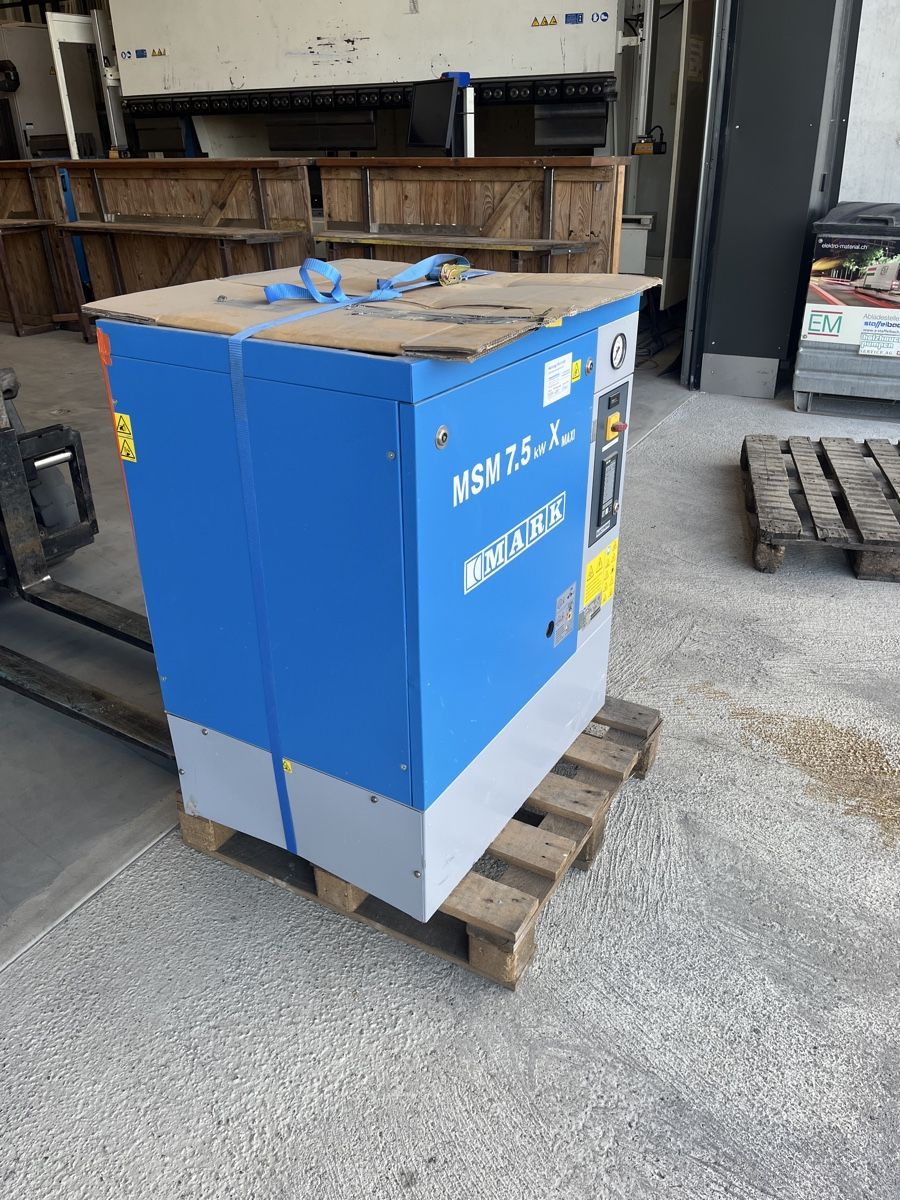 Compressori: Mark Kompressor MSM 7.5kW X Maxi Schraubenkompressor – Usato da Eggenwil venduto da gotrip 6