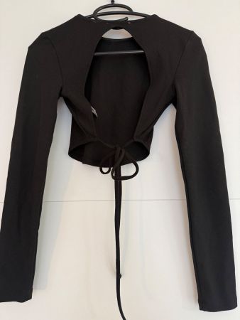 Na-Kd open back crop top