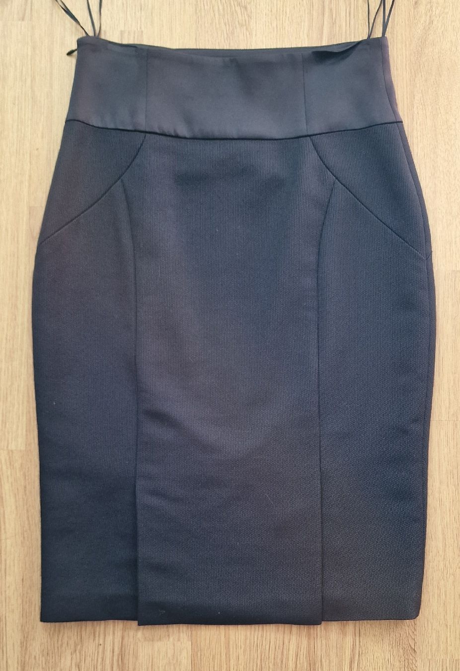 Escada Gonne: ESCADA Rock dunkelblau Grösse 36 gebraucht – Usato da Kriens venduto da natalia.lang 1