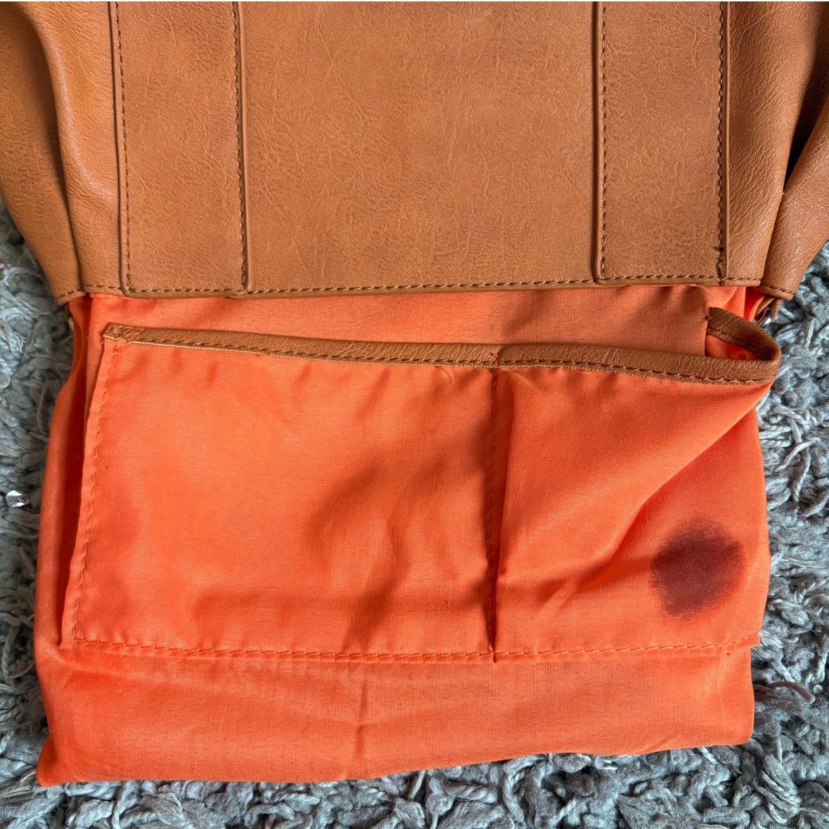 Borse da donna: Sac à main orange – Usato da Moudon venduto da TigerrrEye 5