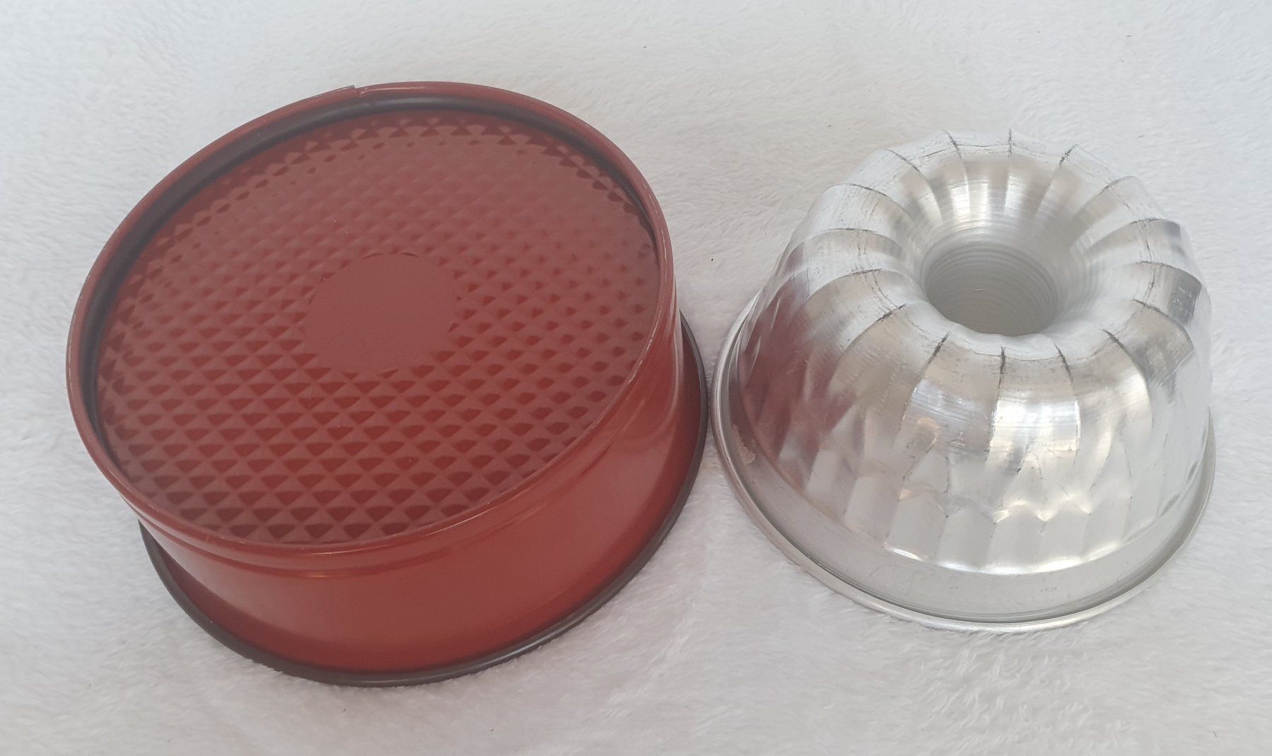 Teglie da forno: 2 kleine Backformen - Springform und Gugelhupf – Usato da Auw venduto da beretta1966 1