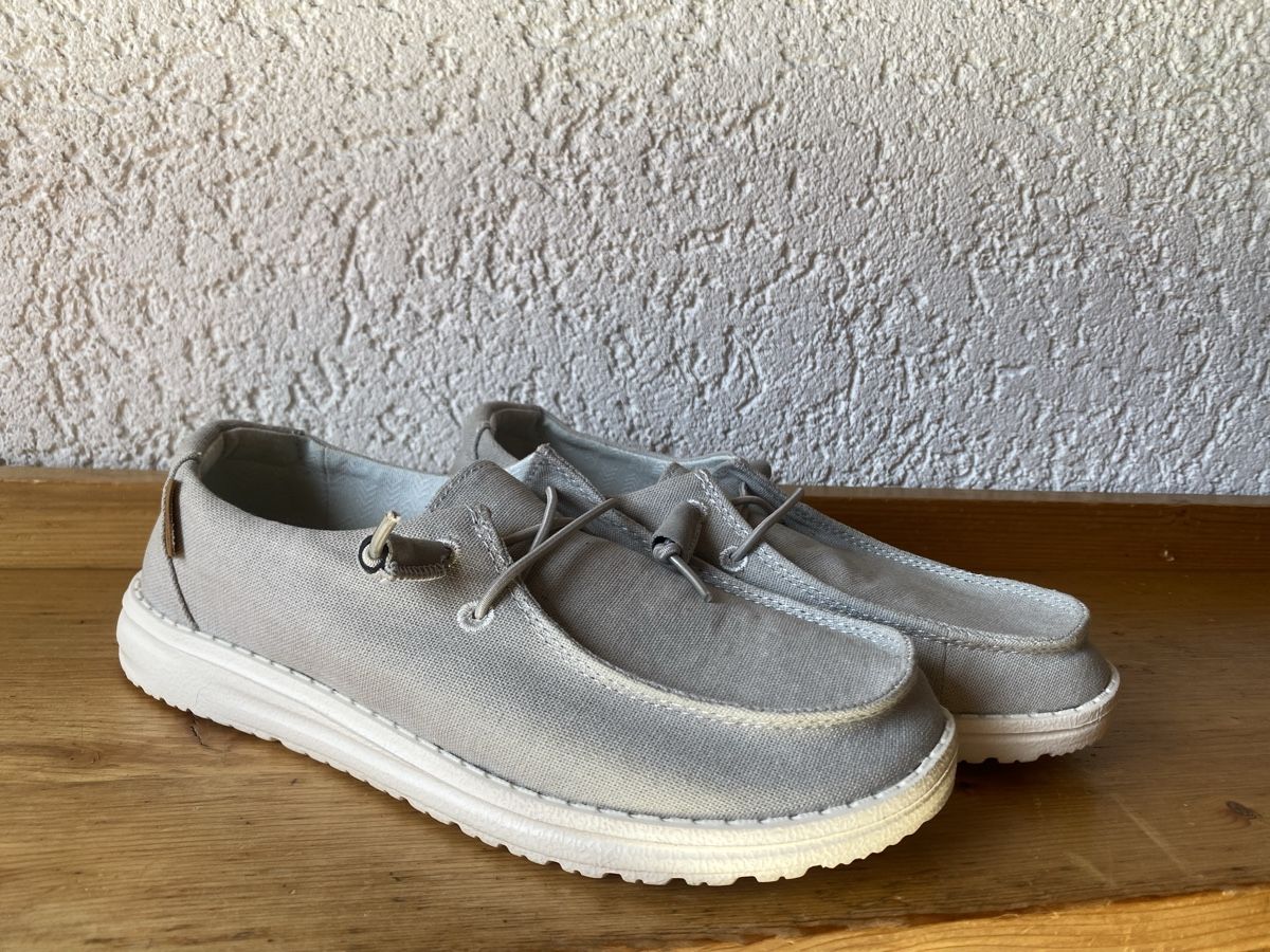Chaussures femmes: Hey Dude. T. 38. Gris – Neuf (Voir description) à Vercorin par Forest0