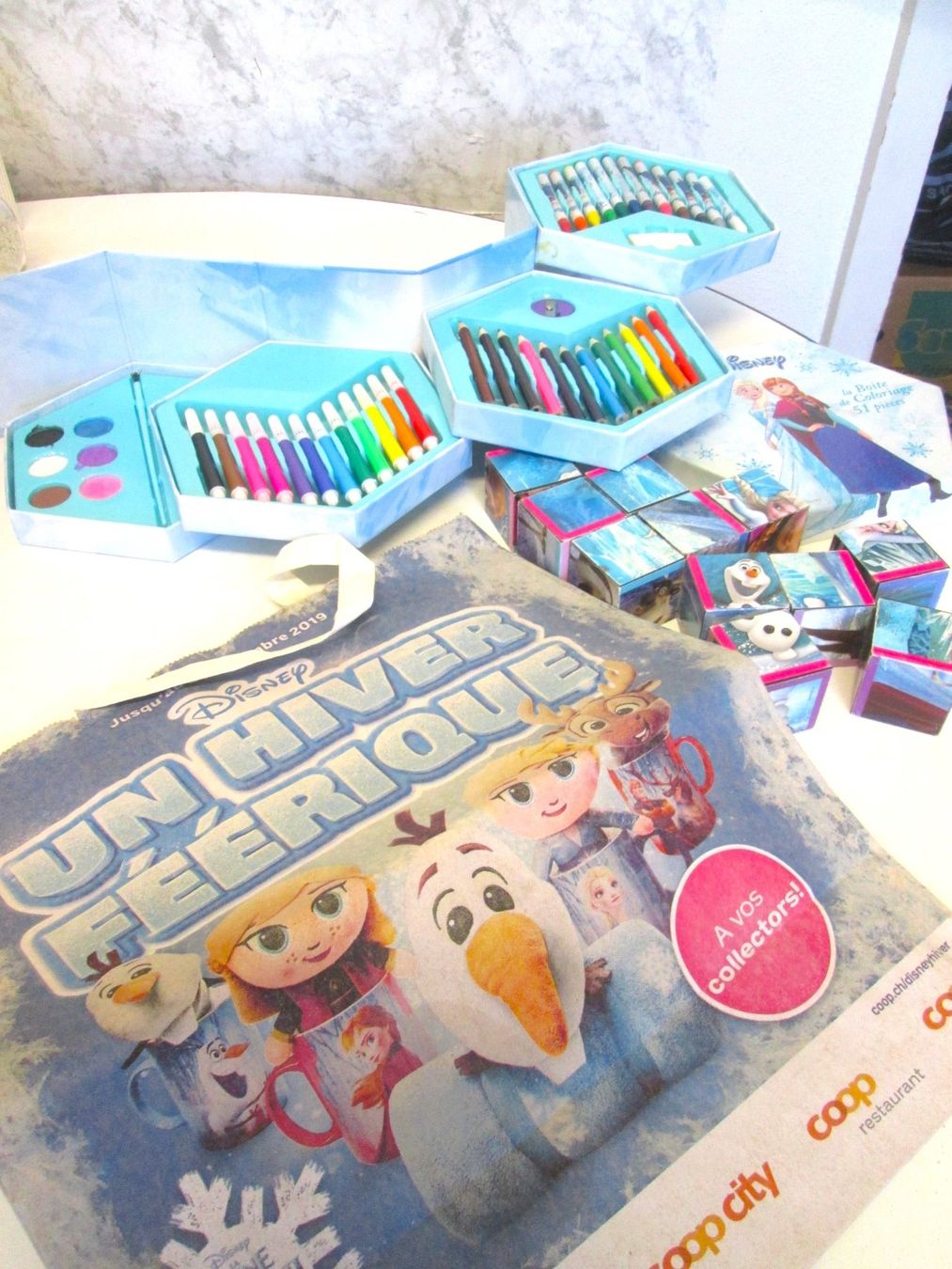 Disney Jouets: Frozen, das Königreich aus Eis – D'occasion à Sementina par babucia 1