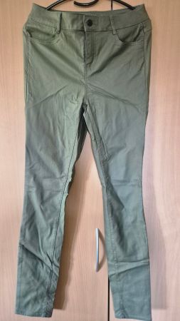 Khakifarbene Hose, Grösse L, Stretch, Top Zustand!