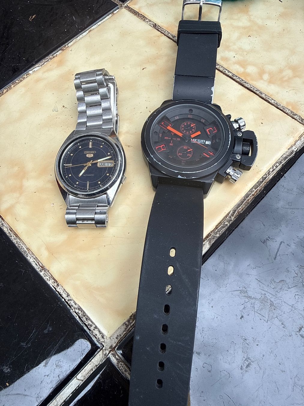 Seiko Montres: Lot 2 Montre – D'occasion à St imier par sav_bjf9